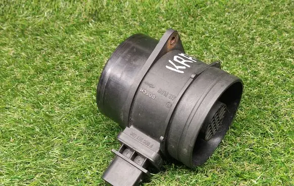 Volkswagen Crafter Mass air flow meter F00C2G7006