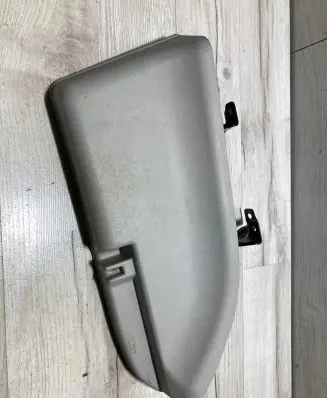 Mitsubishi Pajero Other trunk/boot trim element