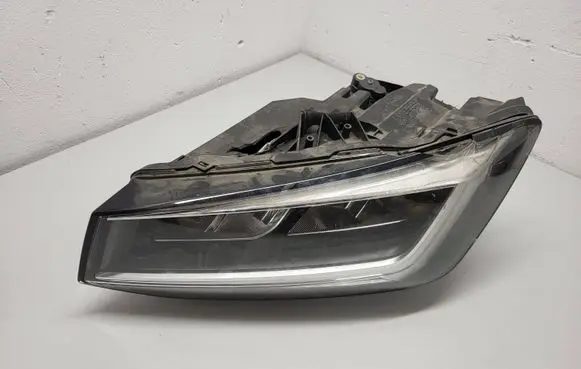 Audi Q2 - Headlight/headlamp 81a941011