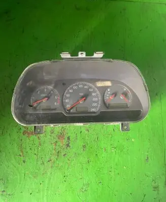 Volvo S40, V40 Speedometer (instrument cluster) 30857571