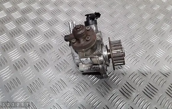 Peugeot Partner Fuel injection high pressure pump 0445010739 9811347380