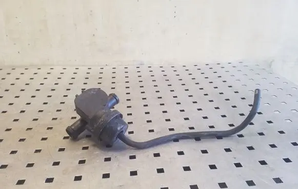 Audi Q5 SQ5 Valve vacuum 1J0819809