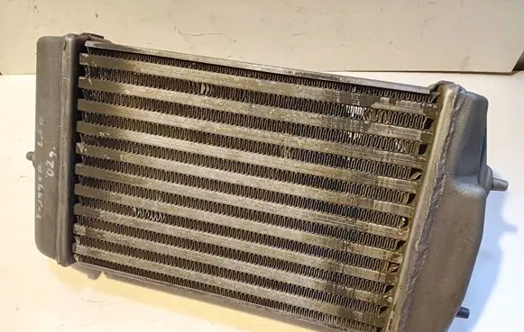 Chrysler Grand Voyager IV Intercooler radiator 83403D