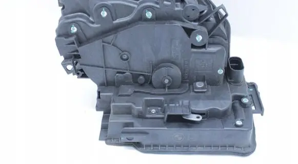 BMW X3 G01 Front door lock 7473143 51217473143