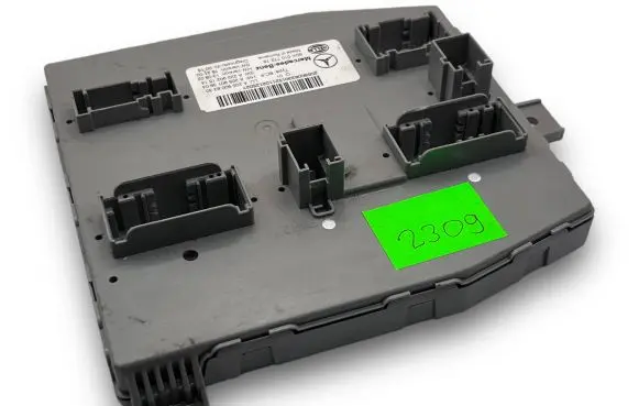 Mercedes-Benz C W205 Central body control module S2309 A2059006330