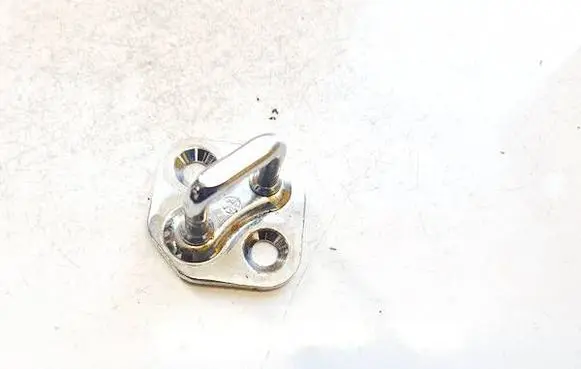 Jaguar XJ X351 Front door lock loop/hook striker p110302
