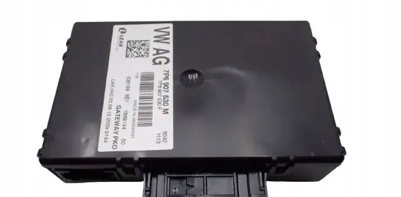 Volkswagen Touareg II Gateway control module 7P6907530M