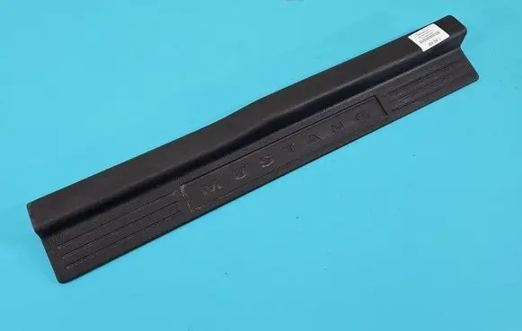 Ford Mustang V Center console 4R33-6313201-BMW IMPRK1463408