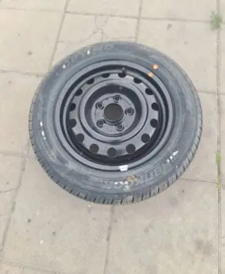 Hyundai i30 R15 spare wheel 