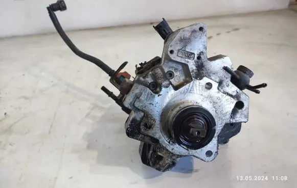 Fuel injection high pressure pump