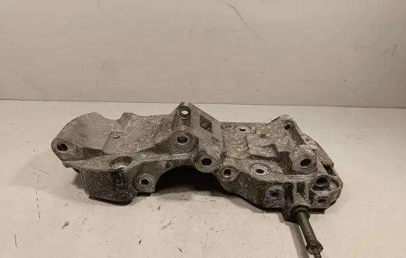 BMW 3 F30 F35 F31 Generator/alternator bracket 11168506863 8506863