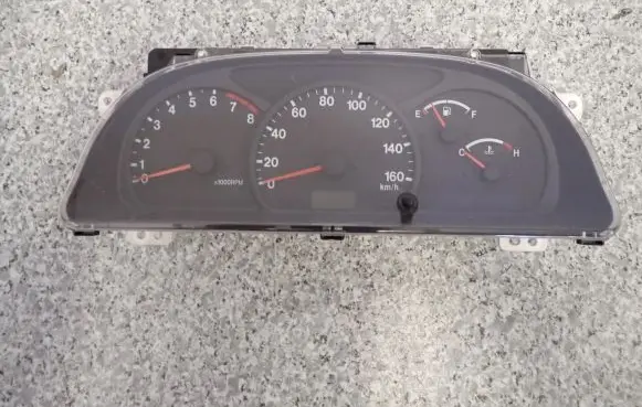 Suzuki Grand Vitara I Speedometer (instrument cluster)