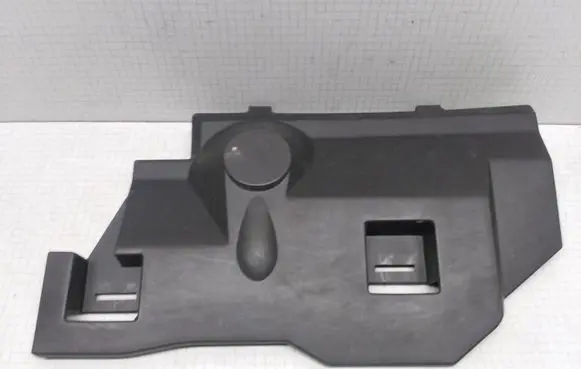 Nissan Primera Other sill/pillar trim element 68102AV600