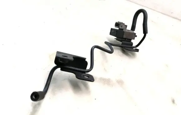 KIA Sorento Vacuum valve 