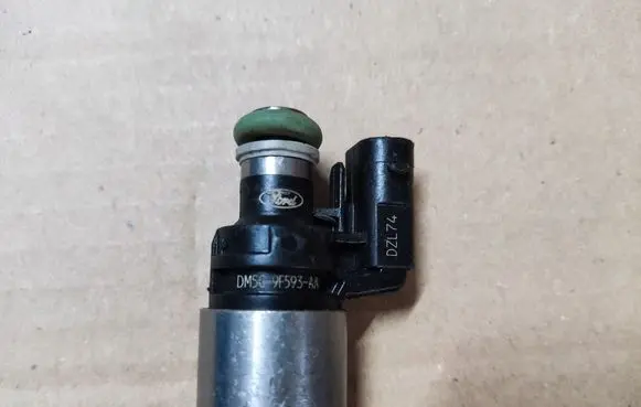 Fuel injector