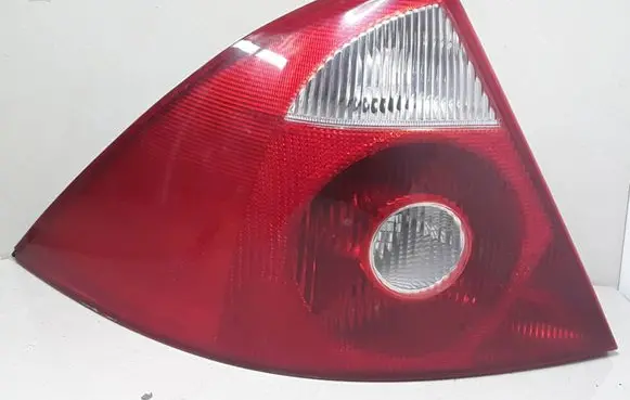 Ford Mondeo Mk III Rear/tail lights 1S7113405A 3S7113N099A