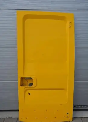 Iveco Daily 3rd gen Rear door