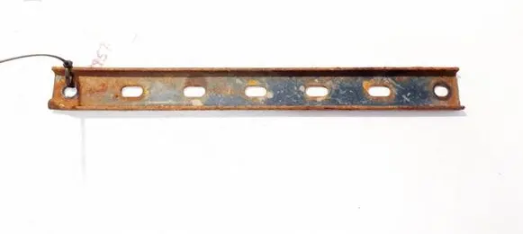 Mazda 2 Engine mounting bracket