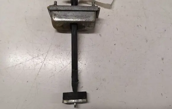Jaguar S-Type Rear door check strap stopper XR83542720AD