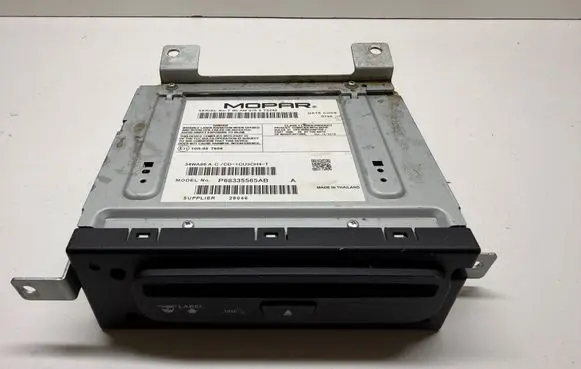 Ram 1500 DT Radio/CD/DVD/GPS head unit P68335565AB