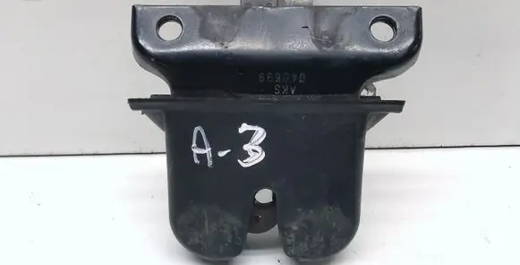 Audi A3 S3 8L Loading door lock 040699