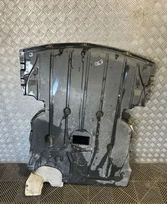 BMW 3 E90 E91 Engine splash shield/under tray