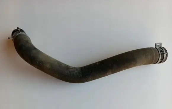 Ford Mustang VI Engine coolant pipe/hose