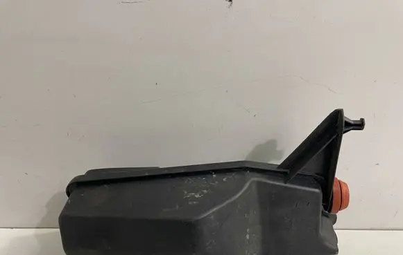 Intake resonator