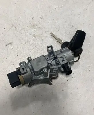 Mazda 6 Ignition lock SL33 90LP0247
