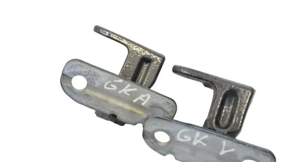 Jaguar I-Pace Rear door lower hinge