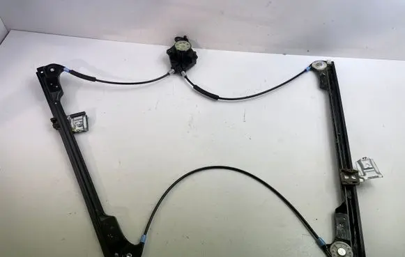 Volkswagen Transporter - Caravelle T5 Front door manual window regulator 5896263 1325425 7H0837753