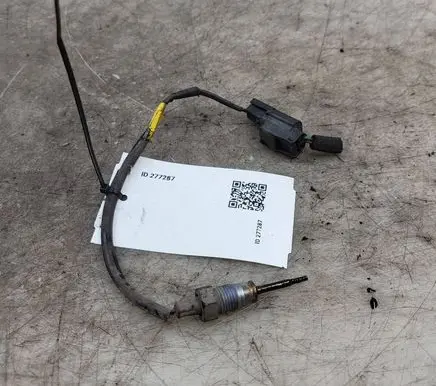 Nissan Qashqai Exhaust gas temperature sensor