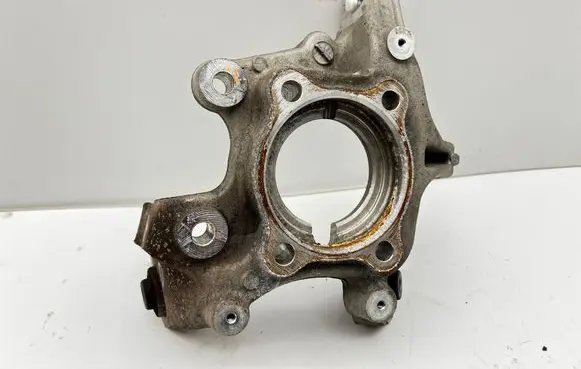 Jeep Grand Cherokee WL Rear wheel hub spindle/knuckle 68401941AB 68401941A 68401941