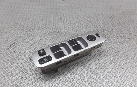 Suzuki Liana Electric window control switch