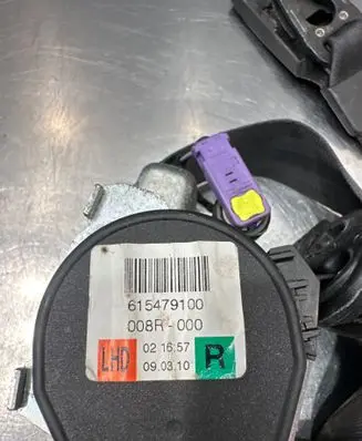 Skoda Superb B6 (3T) Front seatbelt 615479100 008R000 021657