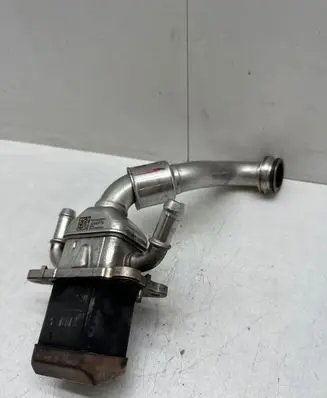 Volvo XC60 EGR valve cooler 32240778 32240779