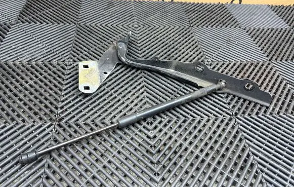 Ram 1500 DT Engine bonnet/hood hinges