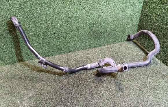 Mercedes-Benz S W222 Engine coolant pipe/hose A2225009072
