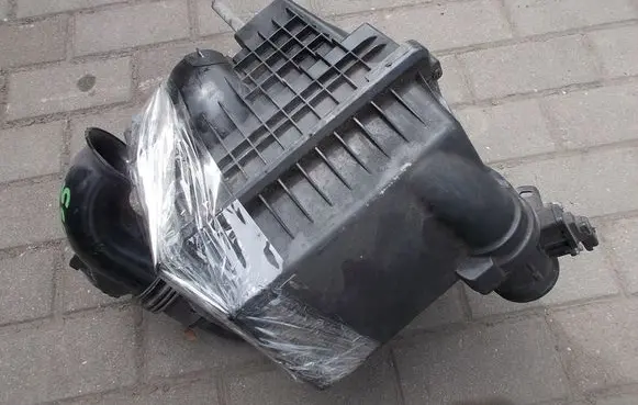 Citroen DS5 Air filter box