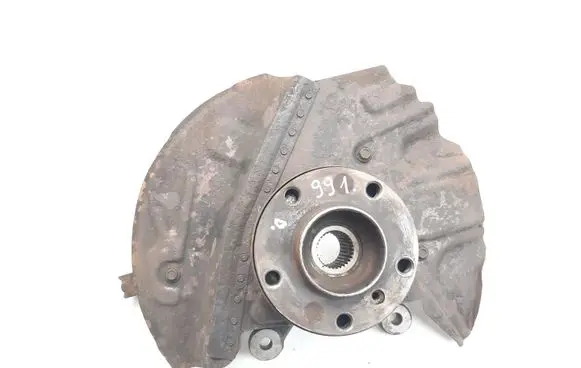BMW X5 E53 Front wheel hub