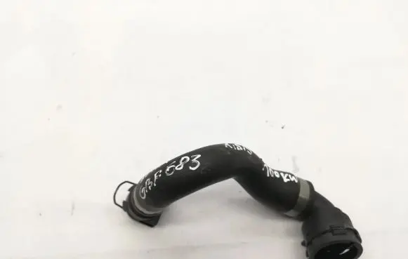 Engine coolant pipe/hose