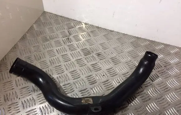 Intercooler hose/pipe