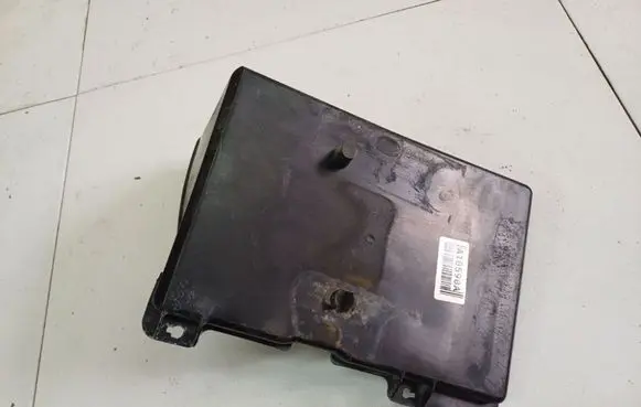 Mitsubishi Colt Battery box tray cover/lid MR220531