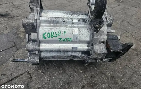 Opel Mokka B Electric car motor PSAZK01 00009395A 105TBD