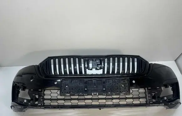 Skoda Octavia Mk4 Front bumper 5E3807221 5E3853677