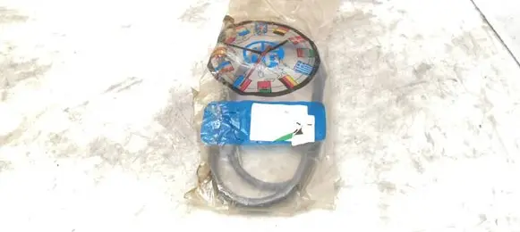 Volkswagen PASSAT B3 Handbrake/parking brake wiring cable 357609721A
