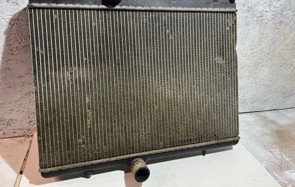 Citroen C5 Coolant radiator 9646577680