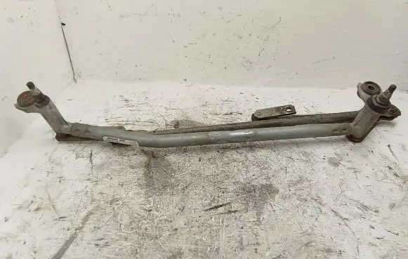 Volkswagen PASSAT B6 Front wiper linkage 3C1955023E A9738881