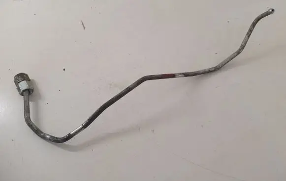 Subaru Outback (BS) Fuel injector supply line/pipe 