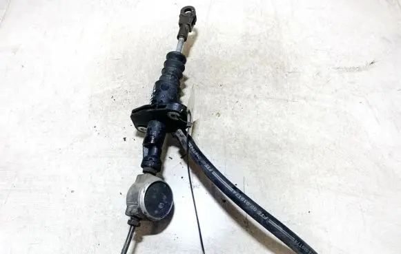 Opel Vectra B Clutch master cylinder 90578481